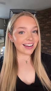 Mallory Phelps's Instagram, Twitter & Facebook