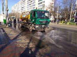 1.040 de unitati de invatamant fac orele exclusiv online, iar 5.235 in sistem hibrid. Salubris NoutÄƒÈ›i