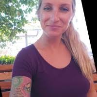 Jennifer Hartzell's Instagram, Twitter & Facebook