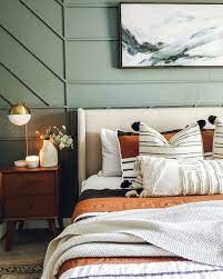 This Moody Florida Bungalow S Diy Bedroom Wall Idea Is Gorgeous Bedroom Wall Bedroom Diy Diy Accent Wall