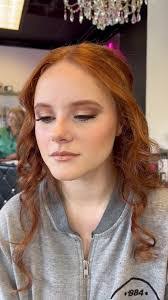 Kelly Calloway's Instagram, Twitter & Facebook