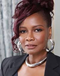 VROOM! 🏎️ 🏎️🏎️ Ms. @sarahniles_ for today's @f1movie press in London  🏎️🏁 Stylist @tbhdelaney Hair @dionnesmithhair Makeup @babskymakeup  #sarahniles #f1 #f1movie #tedlasso