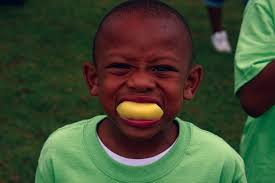 Looking for food packs. Kindly PM me. Ty!