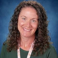 Karin Maynard's Instagram, Twitter & Facebook