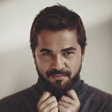 Leyla'nın bile gözü kapalı güvendiği birinden savcı orhan şüphelenebilir mi. Engin Altan Duzyatan Facebook