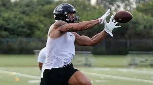 The football team signed former tulane basketball player sammis reyes on tuesday. Atleticamente Dotado Expertos Analizan El Futuro De Sammis Reyes En La Nfl Y Hablan De Los Desafios Del Chileno Emol Com