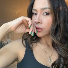 Daisy Roa (@daiiisyroa)