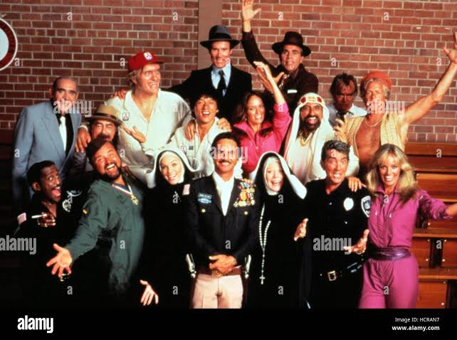 CANNONBALL RUN II, Burt Reynolds, Jackie Chan, Abe Vigoda, Dom DeLuise,  Dean Martin, Sammy Davis Jr., Jamie Farr, Marilu Stock Photo - Alamy