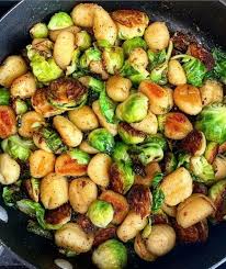 Crisp Gnocchi With Brussels Sprouts And Brown Butter Recipe Recipe In 2020 Brussel Sprouts Nyt Cooking Gnocchi