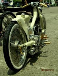 honda streetcub おしゃれまとめの人気アイデア pinterest octavianus adrian ホンダカブ スーパーカブ カスタム ミニバイク