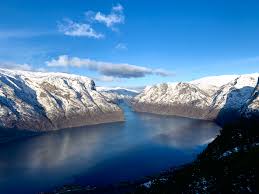The western norwegian fjords are rated as the worlds best travel destination by the magazine. Kirandulas A Norveg Fjordoknal Sved D Elet T