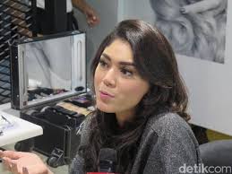 Her birthday, what she did before fame, her family life, fun trivia facts, popularity rankings, and more. Kondisi Thalita Latief Setelah Jalani Operasi Tumor Tiroid