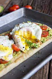 Egg And California Avocado Breakfast Flatbread Recipe Dine And Dish Healthy Breakfast Recipes Pizza Recipes Homemade Breakfast Brunch Recipes