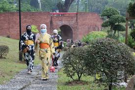 Dari bulatan putrajaya ada tuju ke jalan persiaran persekutuan (menghala ke shah alam,puchong). Selangor Japan Friendship Garden Now Open To Public Selangor Journal