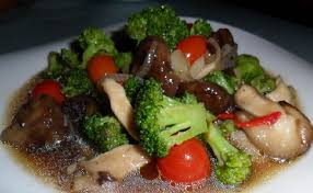 Sayur brokoli juga menjadi komoditi sayur yang banyak diproduksi oleh petani di indonesia selain jika anda mengonsumsi brokoli setiap hari, maka anda akan mendapatkan cukup banyak gizi yang. Resepi Sayur Campur Brokoli Sedap