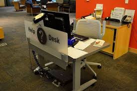 Do You Know That Having A Help Desk Concierge Service At Your Office Can Help Your Employees Manage Their Personal And Officia Desk Help Desk Concierge Service