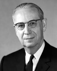 Former GM chairman dies at 97