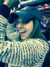 April Tombs (@AprilT07)