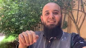 معلومة بتلخبط ناس كتير، ما معنى "الأيد" في آية:(والسَّمَاءَ بَنَينَاهَا  بِأَيدٍ وإِنَّا لَمُوسِعُون) سورة الذاريات