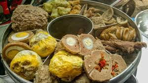 Nganjuk merupakan sebuah kabupaten di jawa timur, kabupaten ini memiliki sejuta pesona dan panaroma alam yang menakjubkan dan masih banyak yang tersembunyi, sehingga masih banyak orang yang belum mengetahui akan keindahan dan tempat keren yang ada di nganjuk. Pameran Keris Tombak Empu Ngadiboyo By Asli Nganjuk