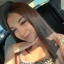 hello, i have a question. i have a oily/dry face and i wanted to know what  kinds of face wash everyone uses to help with acne or prevent it, thank  you! |