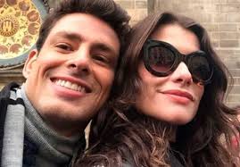 Shop for vinyl, cds and more from alinne moraes at the discogs marketplace. Caua Abre O Jogo Sobre Papel Ao Lado Da Ex Namorada Alinne Moraes