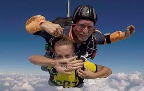 How old do i have to be to skydive? Faqs Skydive Greene County