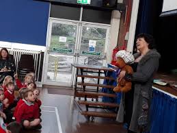 It is brown with short fur and long, thin legs. Primary 2w Dunblane Primary School