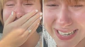 Woman cries after haircut leaves her looking 'like a Karen'