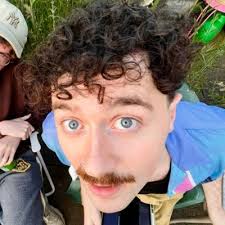 Katherine Manley (@kmanley8)