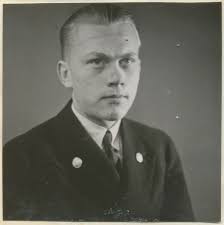 Frank Storm Johansen (1919-1990), opprinnelig fra Oslo, fotografert i 1938.  Han var fange i Falstad fangeleir 1942-43, senere i Tyskland. Etter 2.  verdenskrig bosatt i Mosjøen. -Falstadsenteret