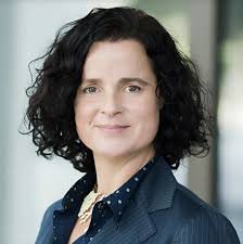 Robyn Adcock (About)