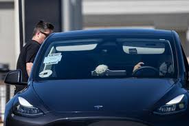 Uber — a target of car crash lawsuits — pushes for law to limit California lawyer fees