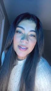 Melanie Tobar's Instagram, Twitter & Facebook