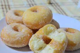 Adunan dapat dalam 14 biji, saya buat besar, kalau buat kecil dapat banyak lagi. Amy Munirah Cara Buat Donut Yang Gebu Lembut Dan Sedap Savoury Food Food Resepi Donut
