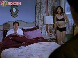 Naked Catherine Keener in The 40-Year-Old Virgin < ANCENSORED