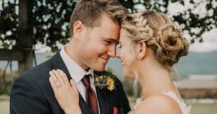 We did not find results for: How Do We Avoid Cheesy Poses On Wedding Day Ameliamariephoto Com