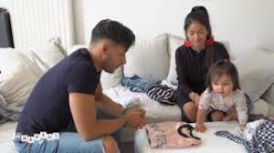 Maybe you would like to learn more about one of these? Les Mamans Moment De Detente A La Mer Pour Helene Tony Et Leurs Filles En Replay Et En Streaming Emissionreplay Fr