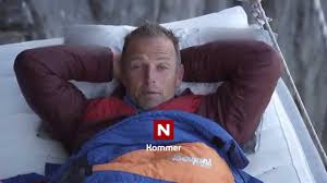 Skipet lastet med norges tøffeste kjendiser i tromsø. 71 Nord Norges Toffeste Kjendis En God Natts Sovn Youtube