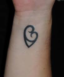 Awesome Meaningful Tattoos Ideas A Mothers Love Tattoo Idea Tattoos For Daughters Meaningful Tattoos Mother Tattoos
