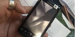 Is this the new BlackBerry Storm3 ...