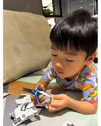 Ter filhos é voltar a acreditar em super-heróis, em fadas e em finais  felizes. Obrigada por me lembrarem todos os dias da beleza do simples.  Feliz Dia das Crianças para os meus