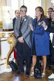 Who is alber elbaz's partner, alex koo? Alex Koo Remise Des Insignes De La Legion D Honneur A Alber Elbaz Par La Ministre De La Culture Et De La Communication Audrey Azoulay Au Ministere Eponyme P Purepeople