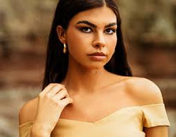 Racheal Projects :: Photos, videos, logos, illustrations and branding ::  Behance