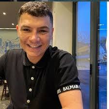 Timothy Boswell's Instagram, Twitter & Facebook