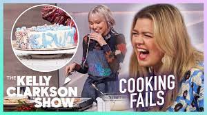 Kelly welcomes sara bareilles, renée elise goldsberry, busy philipps, paula pell, ariana madix and tom sandoval. Kelly Clarkson S Funniest Cooking Fails Feat Grace Vanderwaal Jay Leno Digital Exclusive Youtube