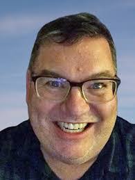 Shannon Keating's Instagram, Twitter & Facebook