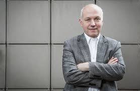 Also learn how he earned most of networth at the age of 55 years old? Bojovnici O Hrad Kdo Je Prezidentsky Kandidat Pavel Fischer Domov Lidovky Cz