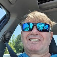 Good Evening, Tonight I'm looking for bands/artists or songs that make  reference to... The Americas. 🗽🌄🇦🇷🇧🇷🇺🇸🌎🗻🌋🏔 Could be the name of  any city, state or country in North America, Central America or