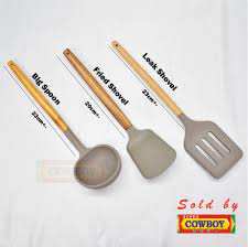 Contdict.com > malay english online translator. C E Silicone Rubber Spatula Non Stick Cooking Shovel Heat Resistant Soup Spoon Sudip Senduk Getah Silikon Kitchen Tools Easy To Clean Lazada